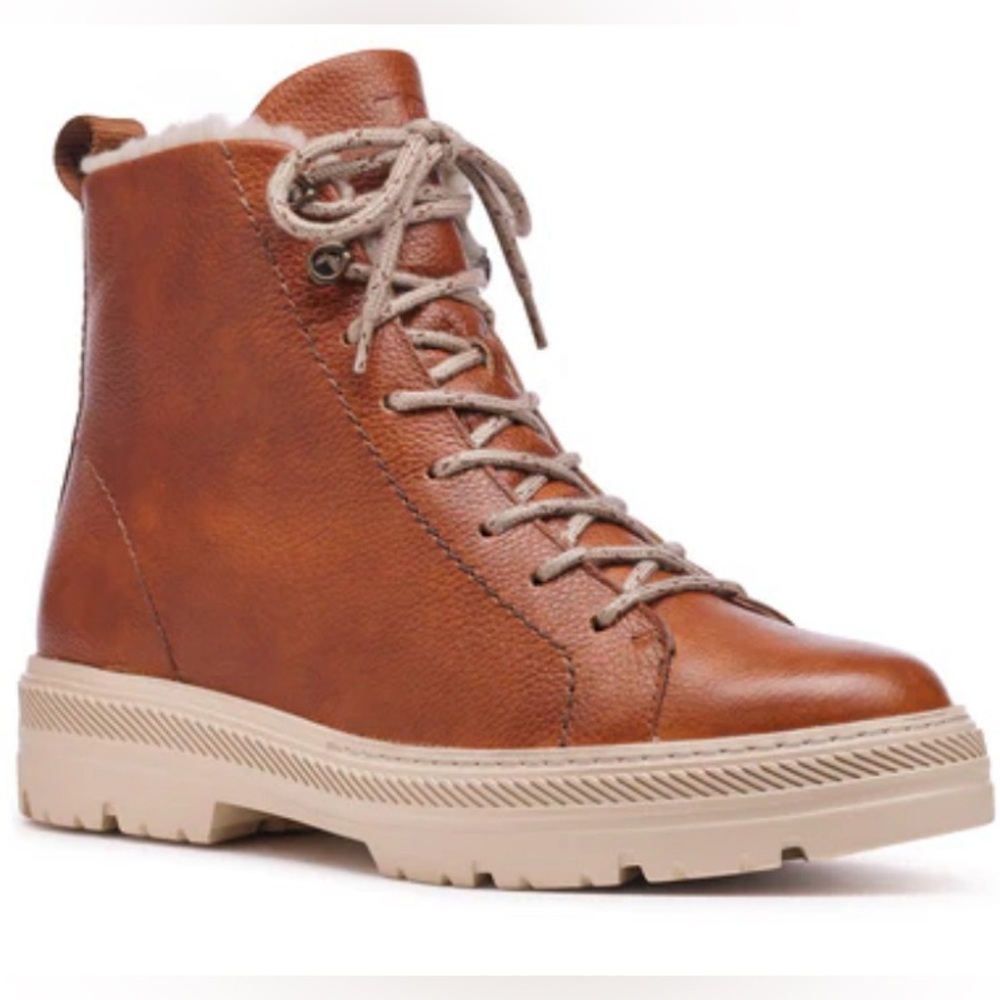 LEATHER BOOT
WARM Sneaker boot.